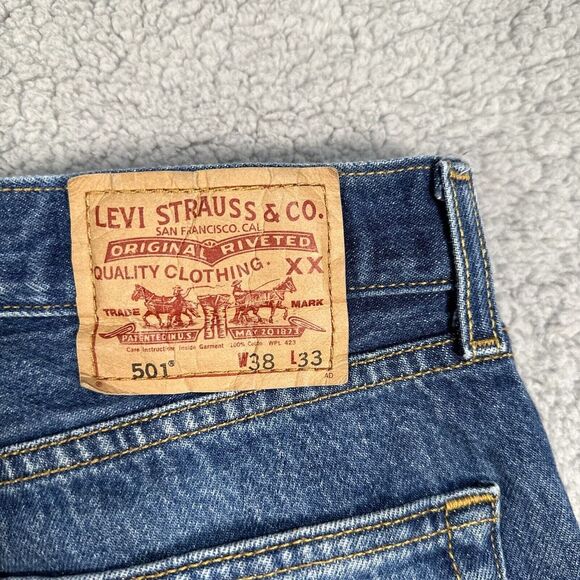 Levis 501 Jeans Mens 38x33 Blue Straight Fit Button Fly‎ Denim Logo (36x29) - Picture 14 of 15